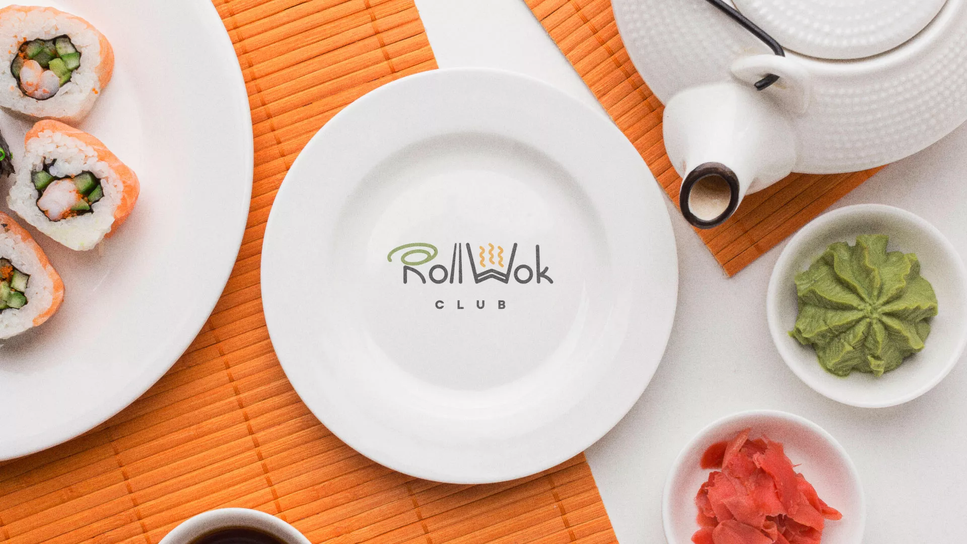 Разработка логотипа и фирменного стиля суши-бара «Roll Wok Club» в Агидели